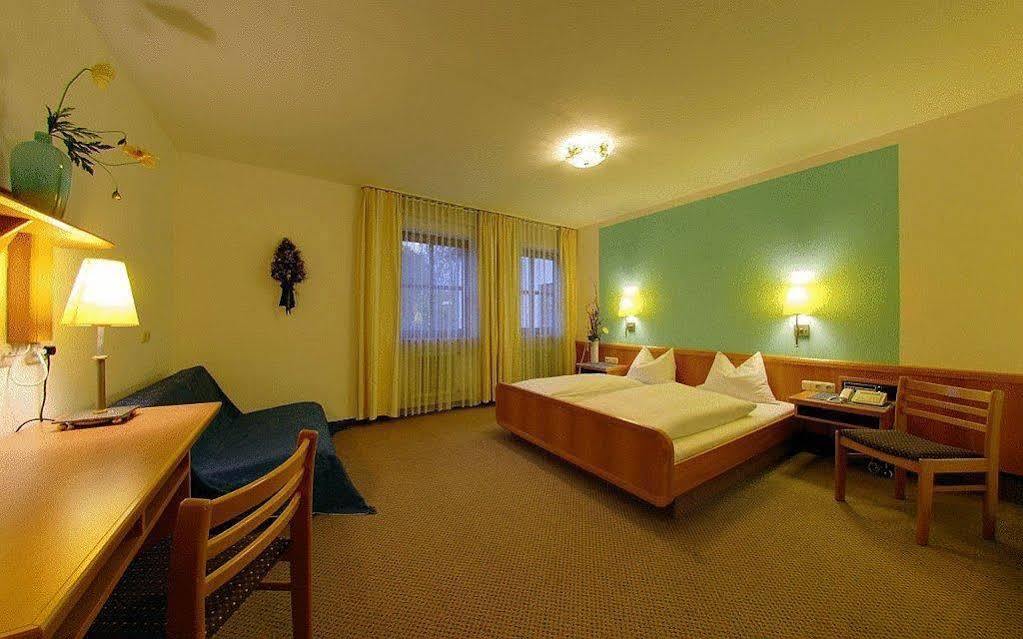 Hotel Staffler Odelzhausen Kültér fotó
